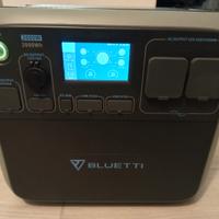 Bluetti AC200P 2000W Powerstation 3 Pannelli 200W