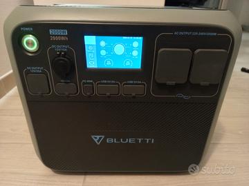 Bluetti AC200P 2000W Powerstation 3 Pannelli 200W