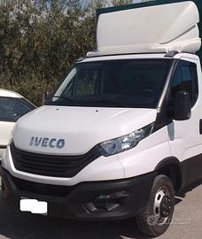 Iveco Daily 35C18 3.0 180CV Hi-Matic Centinato