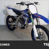 YAMAHA YZ 450 F