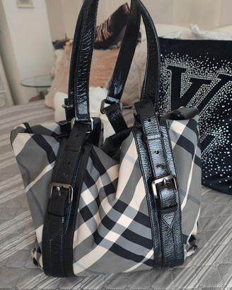 Borsa Burberry victoria tote check bianca e nera