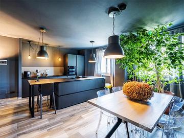Appartamento di 110 m² con 3 locali e box auto a P
