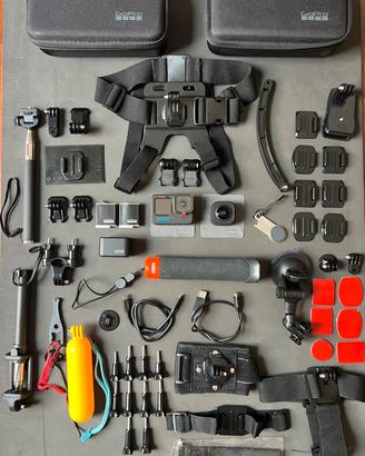 GoPro Hero 10 black + 30+ accessori