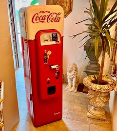 Distributore Coca-Cola vend44 1956 America