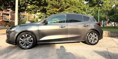 Ford Focus ST-Line X  FULL OPTIONAL