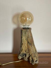 Lampada in legno di recupero