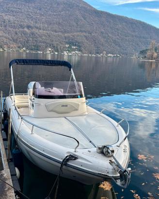 Motoscafo Ranieri 640, motore 150 cv