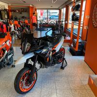 Ktm 890 smt 2025