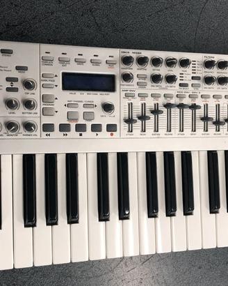 NOVATION X STATION 49 SYNTHESIZER