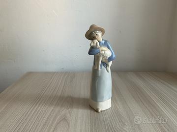 Statuetta donna con agnello rex valencia