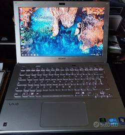 Laptop Sony VAIO 13.3" Core i5 / 8GB RAM