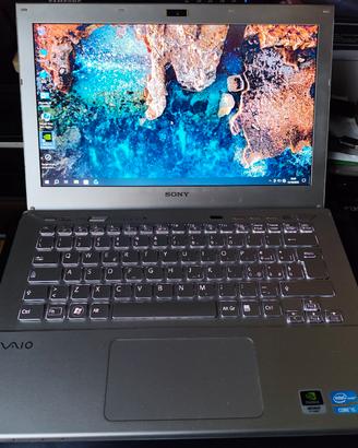 Laptop Sony VAIO 13.3" Core i5 / 8GB RAM