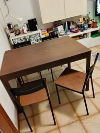 Tavolo e sedie Ikea ( praticamente nuovi)