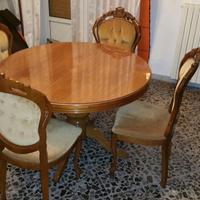 tavolo tondo apribile con sedie in velluto 