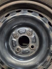 Cerchi 15 pollici Fiat/Opel.