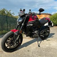 Ducati Monster 937 Noisy Style edition