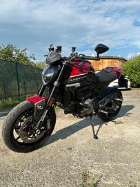 Ducati Monster 937 Noisy Style edition