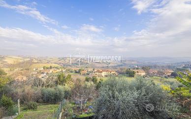 Appartamento con vista panoramica e cantina