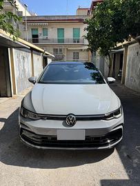 Volkswagen Golf 8 1.5 etsi dsg 150cv