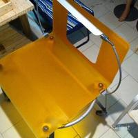 Porta pc computer scrivania con ruote e neon