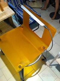 Porta pc computer scrivania con ruote e neon