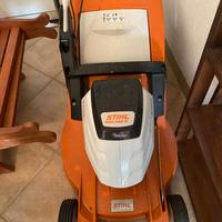 Rasaerba a batteria Stihl RMA 448 TC