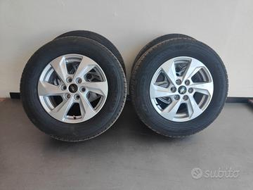 Ruote nuove furgone Ford 16'