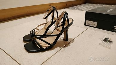 Sandali neri con tacco vera pelle
