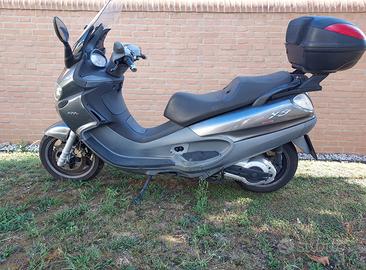 SCOOTER PIAGGIO 500
