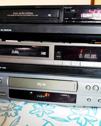 Lotto 3 videoregistratori vhs Schaub Lorenz Aiwa