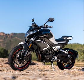 CFMOTO 800 NK Advanced in PROMOZIONE PRONTA CONSEG