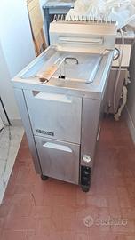 friggitrice"ELFRAMO"A GAS  ARMADIATA CON VASCA REC