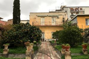 Casa con Giardino e Garage Zona SacraFamiglia