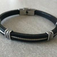 Bracciale uomo in pelle nera e acciaio