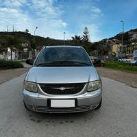 Chrysler Voyager  2.5 crd LX 7 POSTI
