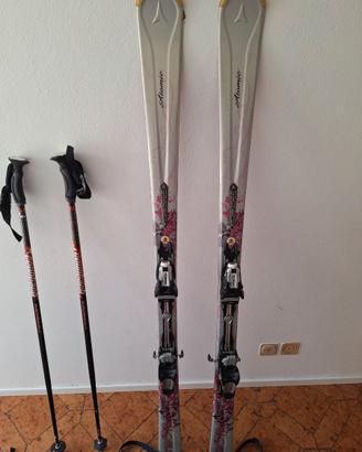 Sci Atomic 190 cm rosa e grigi – con attacchi rego