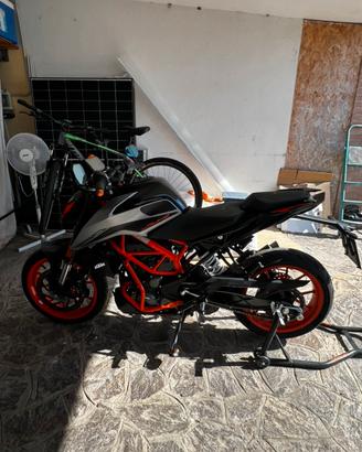KTM Duke 390 2022 ABS