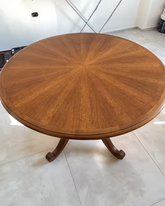 Tavolo tondo