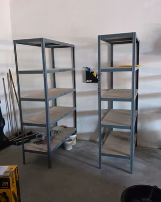 Scaffali in acciao 