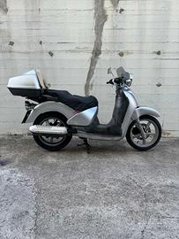 Aprilia Scarabeo 125 PATENTE B