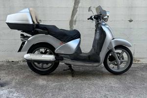 Aprilia Scarabeo 125 PATENTE B