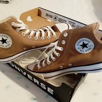 Scarpe Converse uomo nuove.