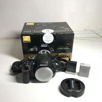 Nikon D3300 con scatola e caricatore doppio