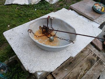 dono bilancia di latta 