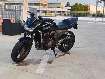 Kawasaki Z 750 Total black