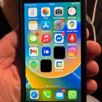 Apple iPhone 8 - 64GB Grigio - ultimo ribasso
