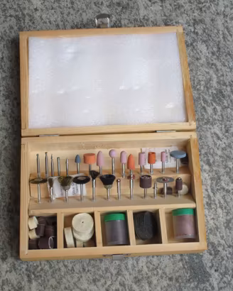 Set frese per legno con moltissimi accessori