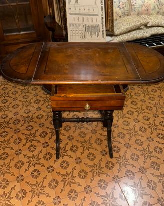 Tavolino in legno