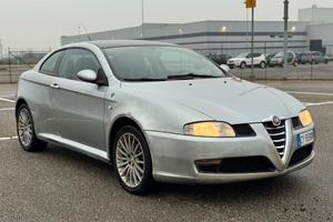 Alfa Romeo Gt Coupé 1.9Mjt 16V 179.000km