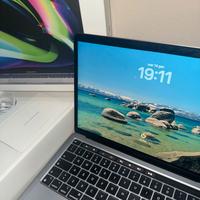 MacBook pro m2
